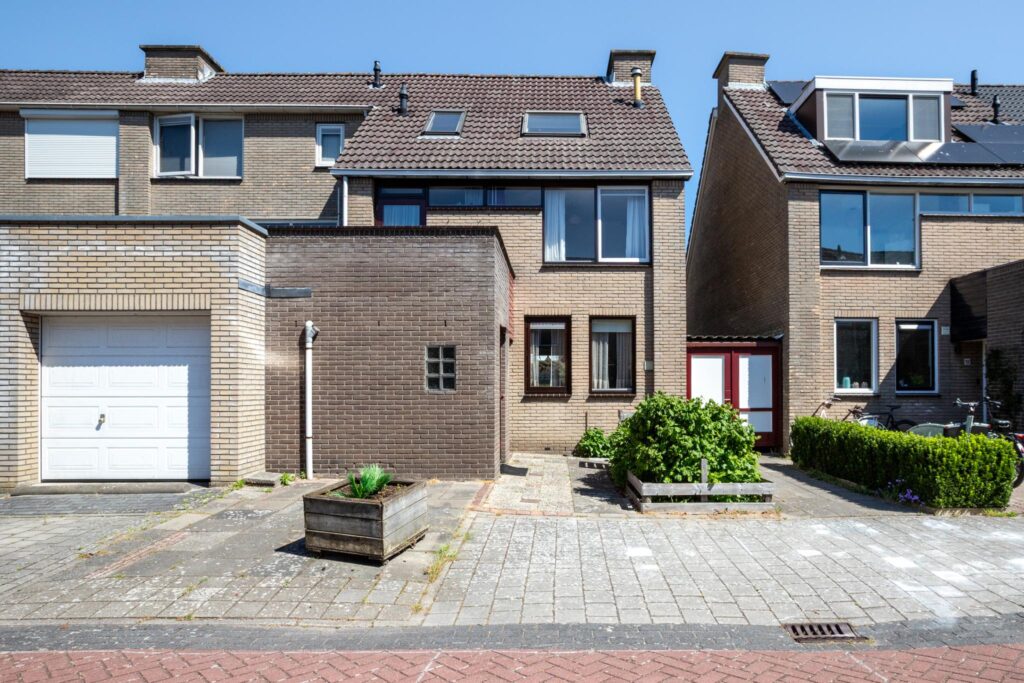 Reeuwijk – Kamille 21 – Hoofdfoto