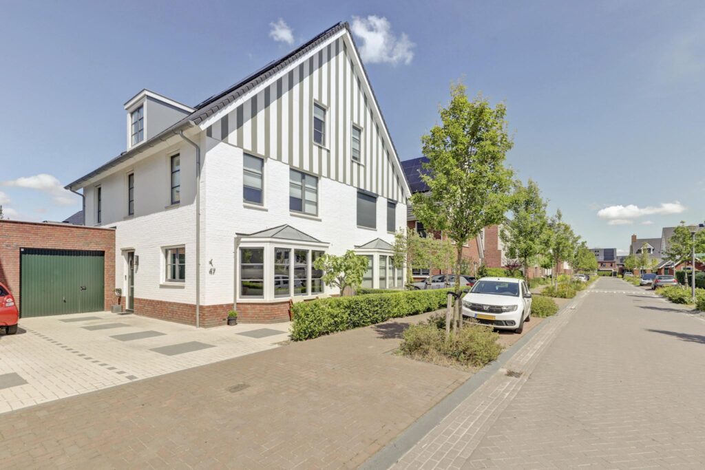 Waddinxveen – Honingbij 47 – Hoofdfoto